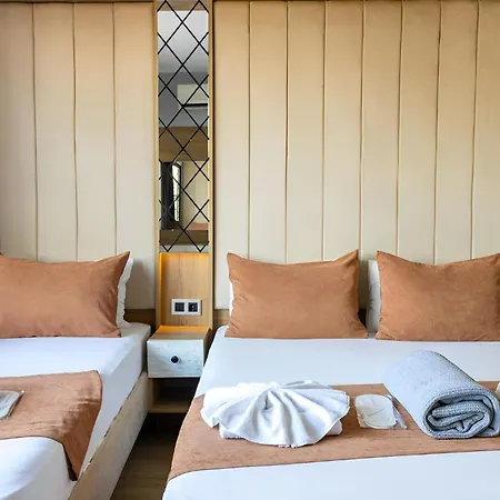 The Lumina Ξενοδοχείο